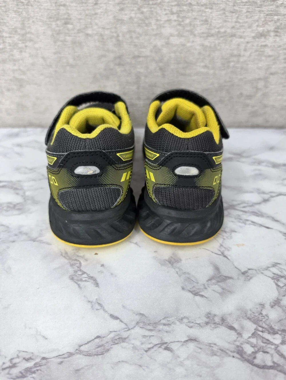 ASICS Jolt 2 Graphite Grey Vibrant Yellow Kids Boys Toddler Size 12